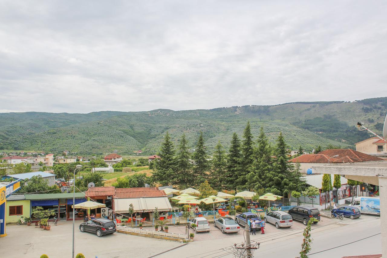 Hotel Shpella Berat Exteriör bild